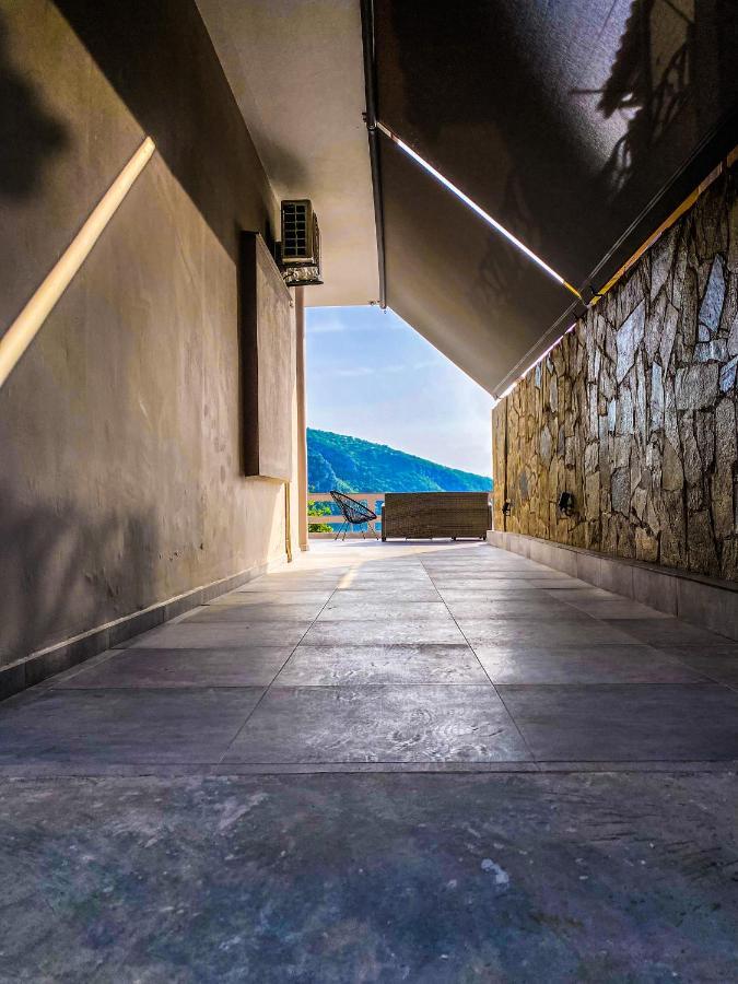 Poseidon'S Bayview Apartment Kitriaí Exterior photo